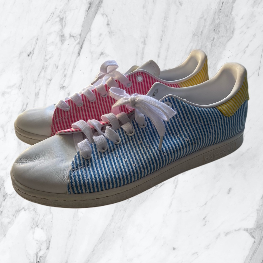 Adidas Originals Stan Smith Pride Shoes Men Sz
11 White Pink Blue Yellow FY9021